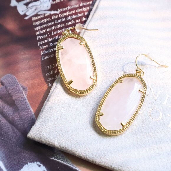 NEW Kendra Scott Elle Earrings Gold Rose Quartz - Picture 2 of 2